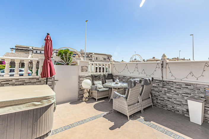 Image No.3-3 Bed Townhouse for sale