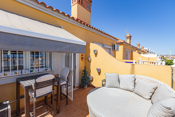 Image No.34-3 Bed Townhouse for sale