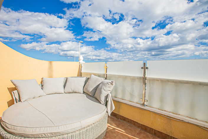 Image No.42-3 Bed Townhouse for sale