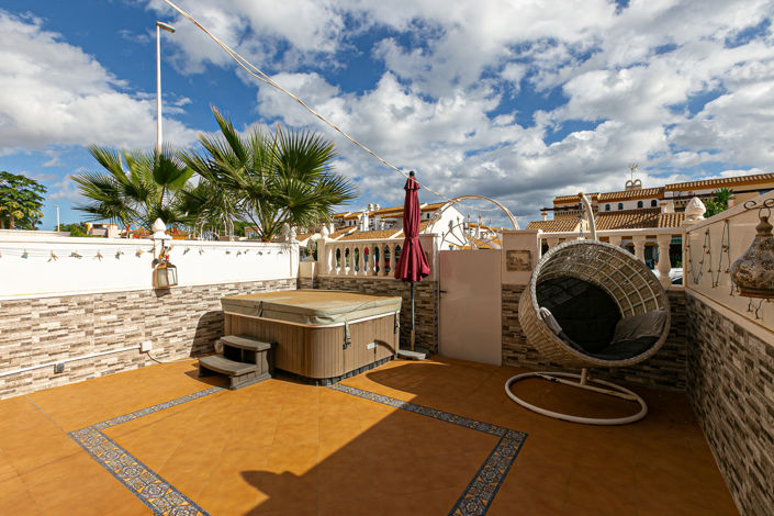 Image No.48-3 Bed Townhouse for sale