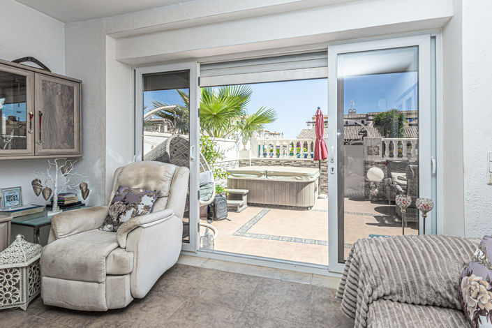 Image No.5-3 Bed Townhouse for sale