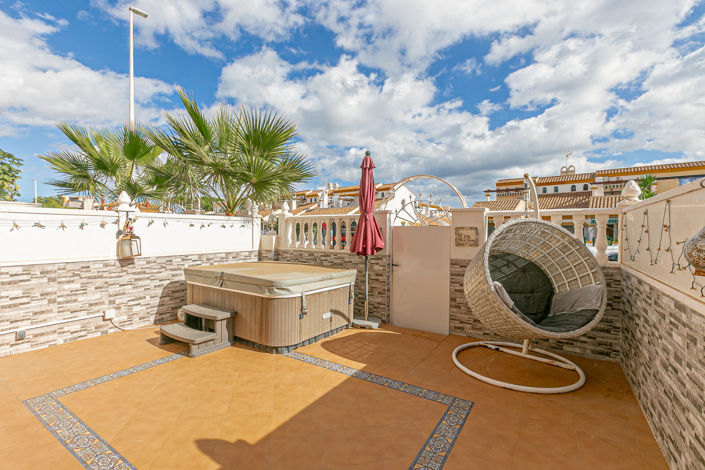 Image No.50-3 Bed Townhouse for sale