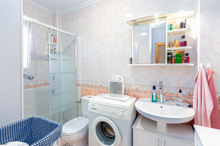 Image No.23-3 Bed Property for sale