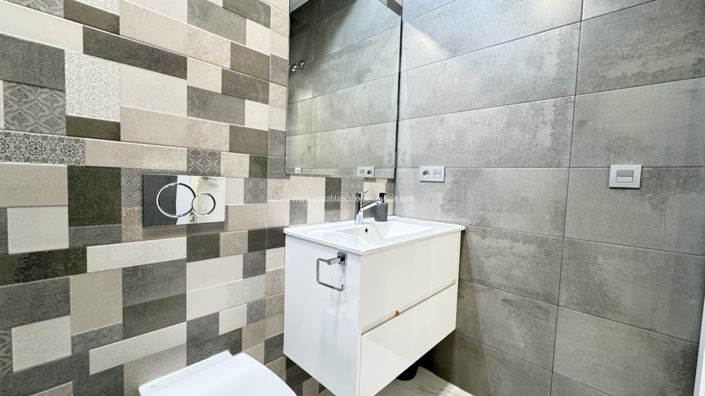 Image No.22-Propriété de 4 chambres à vendre à Villamartin