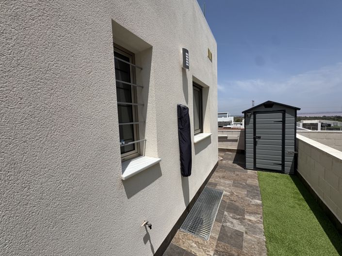 Image No.31-4 Bed Property for sale