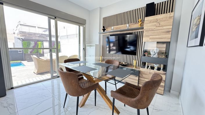 Image No.7-Propriété de 4 chambres à vendre à Villamartin