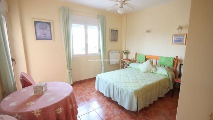 Image No.15-5 Bed Villa for sale