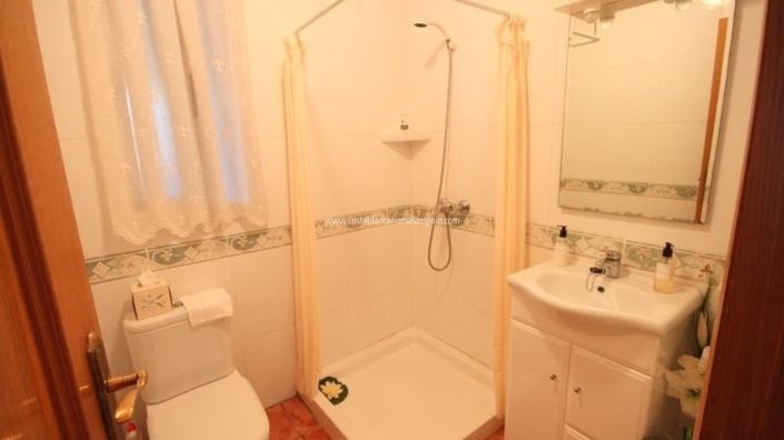 Image No.20-5 Bed Villa for sale