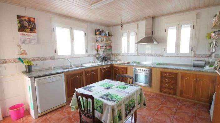 Image No.22-5 Bed Villa for sale