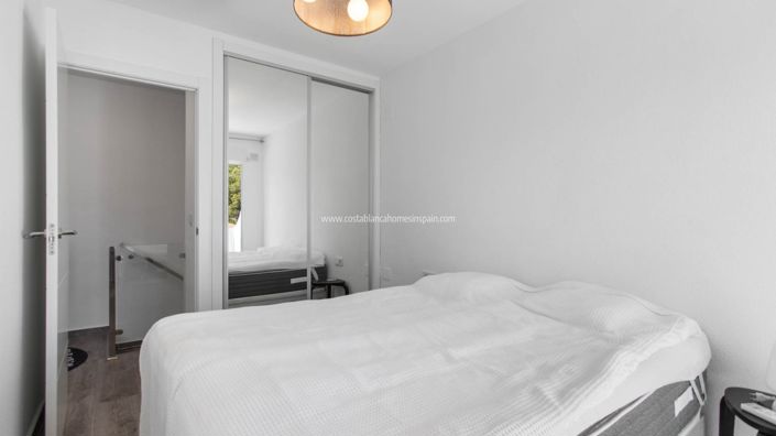 Image No.15-2 Bed Apartment for sale