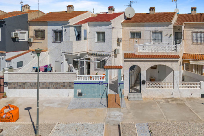 Image No.1-1 Bed Semi-Detached for sale