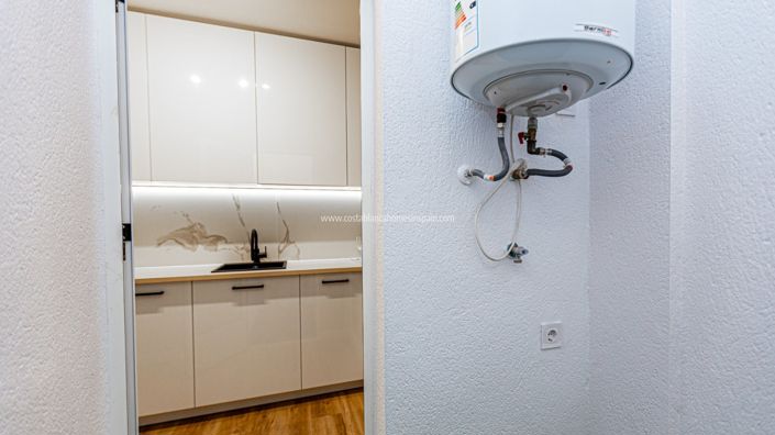 Image No.15-3 Bed Townhouse for sale