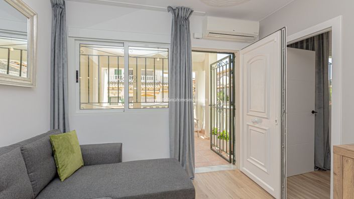 Image No.16-3 Bed Townhouse for sale