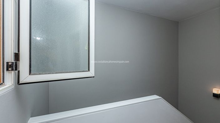 Image No.25-3 Bed Townhouse for sale