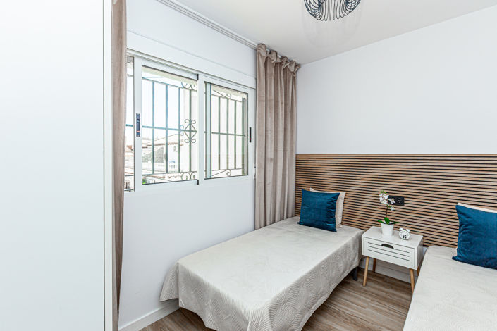 Image No.26-3 Bed Townhouse for sale