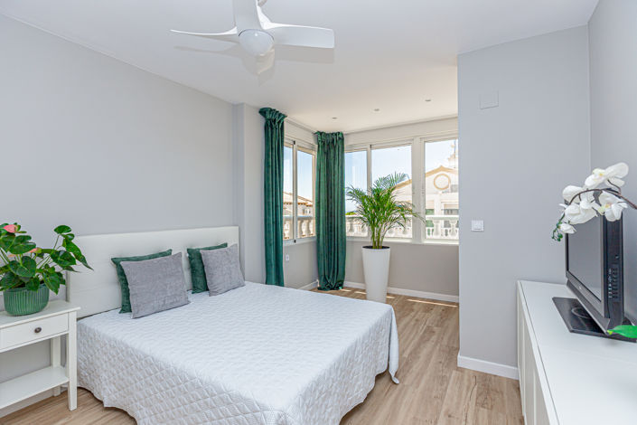 Image No.32-3 Bed Townhouse for sale