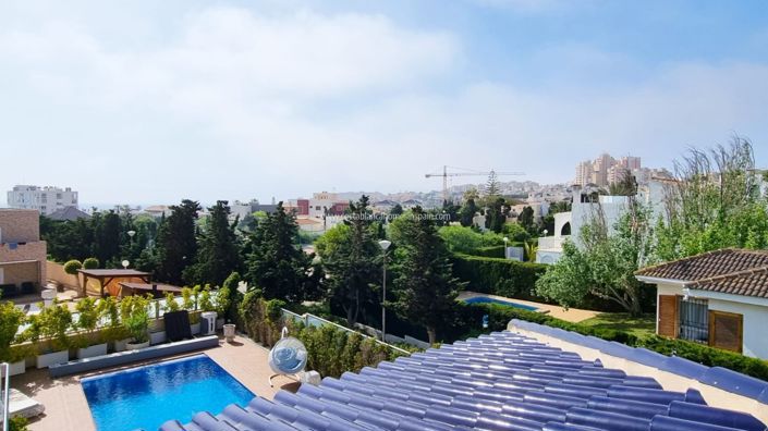 Image No.25-5 Bed Property for sale