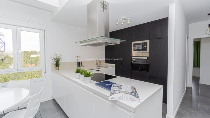 Image No.15-2 Bed Apartment for sale