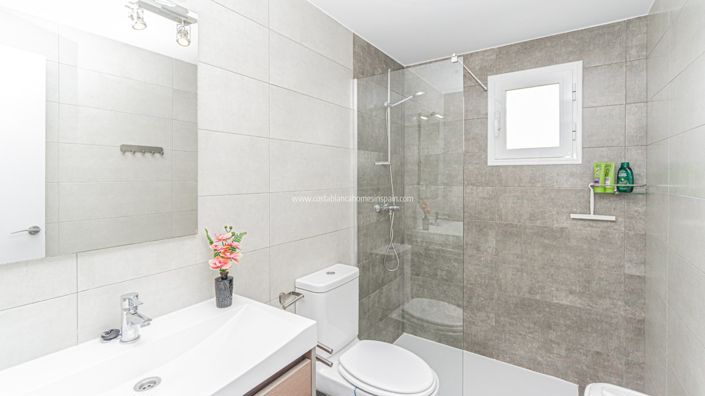 Image No.27-2 Bed Apartment for sale