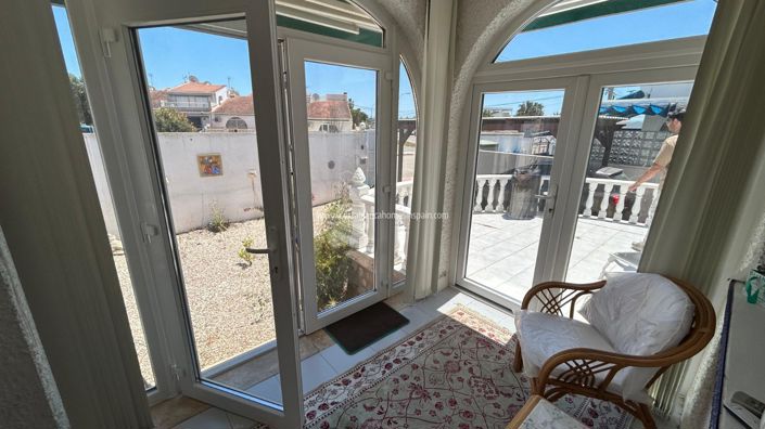 Image No.17-2 Bed Villa for sale