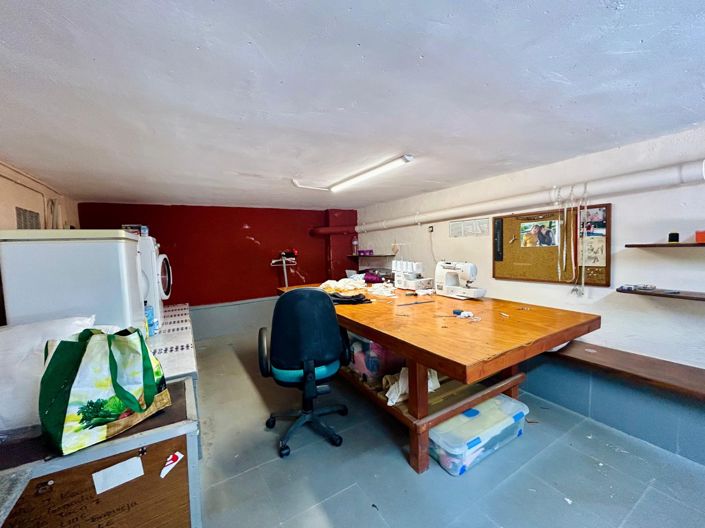 Image No.49-3 Bed Property for sale