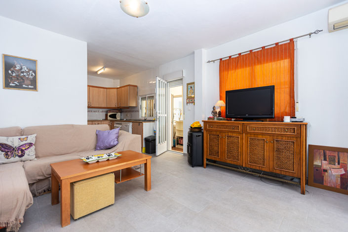 Image No.12-3 Bed Townhouse for sale