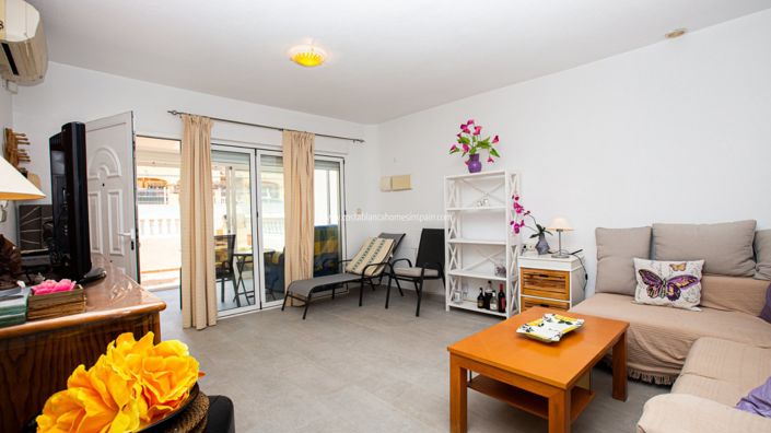 Image No.14-3 Bed Townhouse for sale