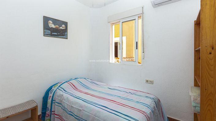 Image No.17-3 Bed Townhouse for sale