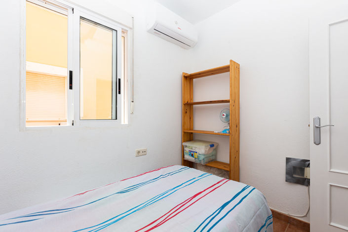 Image No.18-3 Bed Townhouse for sale