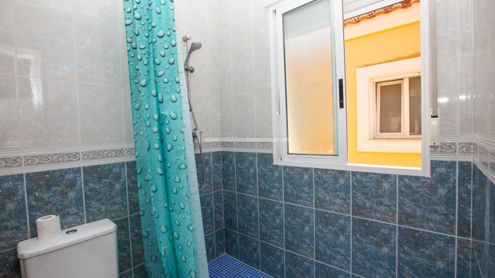 Image No.26-3 Bed Townhouse for sale