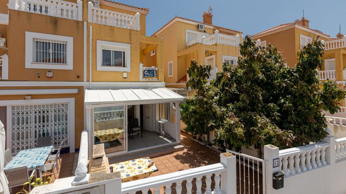 Image No.34-3 Bed Townhouse for sale