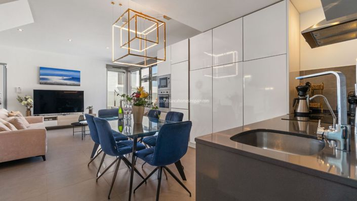 Image No.5-Propriété de 4 chambres à vendre à Orihuela Costa