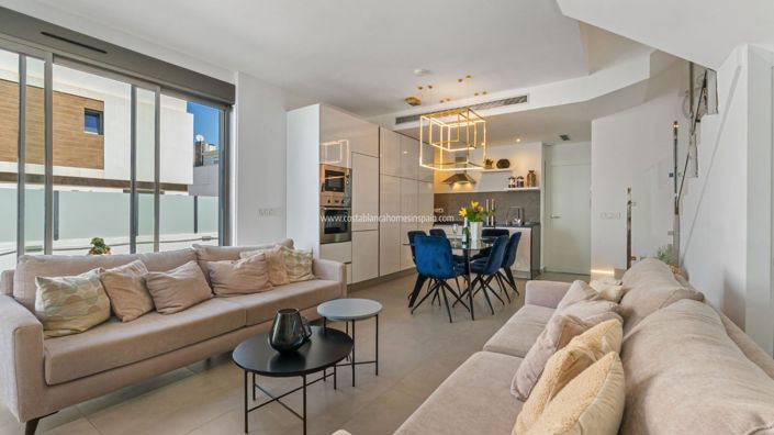 Image No.8-Propriété de 4 chambres à vendre à Orihuela Costa