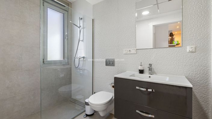 Image No.9-Propriété de 4 chambres à vendre à Orihuela Costa