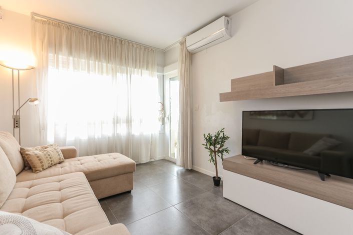 Image No.17-1 Bed Apartment for sale