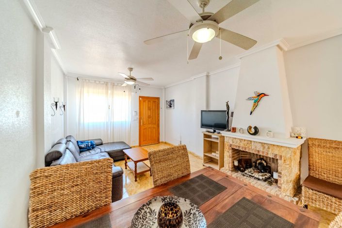 Image No.1-3 Bed Townhouse for sale