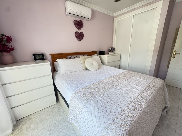 Image No.11-2 Bed Property for sale