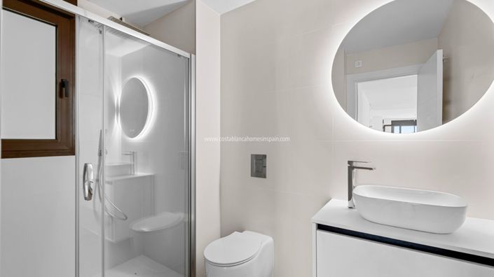 Image No.10-2 Bed Apartment for sale