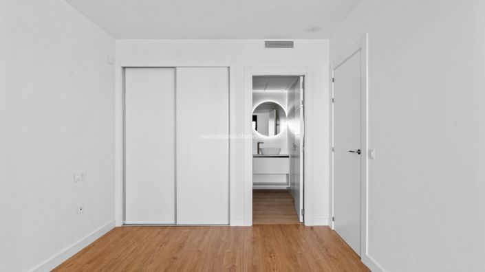 Image No.7-2 Bed Apartment for sale