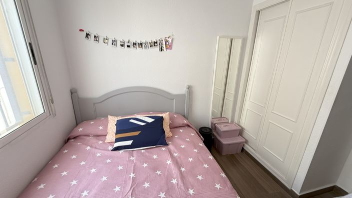 Image No.16-2 Bed Property for sale