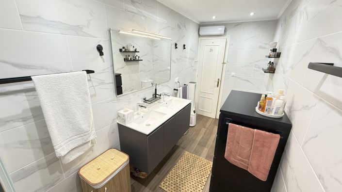 Image No.19-2 Bed Property for sale