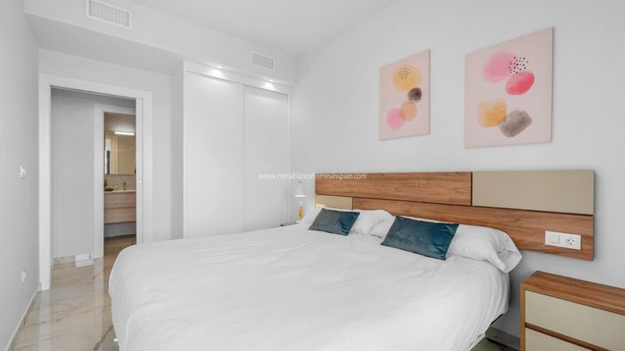 Image No.21-2 Bed Apartment for sale