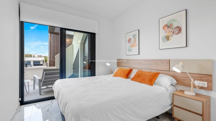 Image No.24-2 Bed Apartment for sale