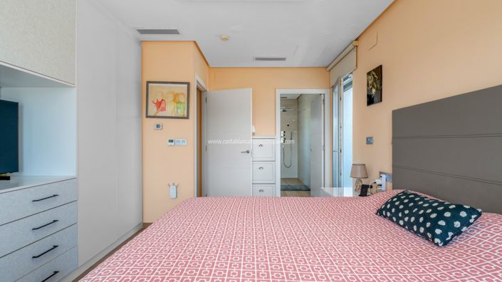 Image No.14-2 Bed Villa for sale