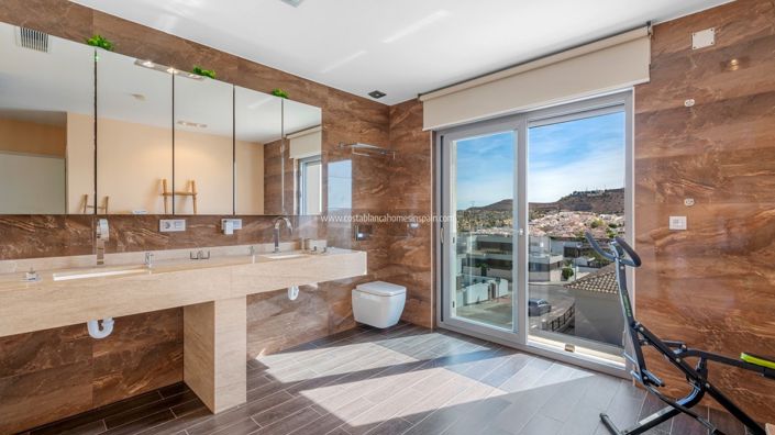 Image No.21-2 Bed Villa for sale