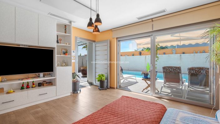 Image No.7-2 Bed Villa for sale