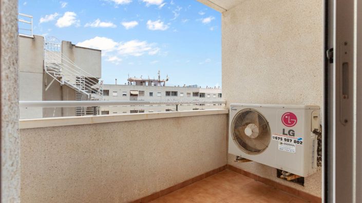 Image No.6-Appartement de 2 chambres à vendre à Torrevieja