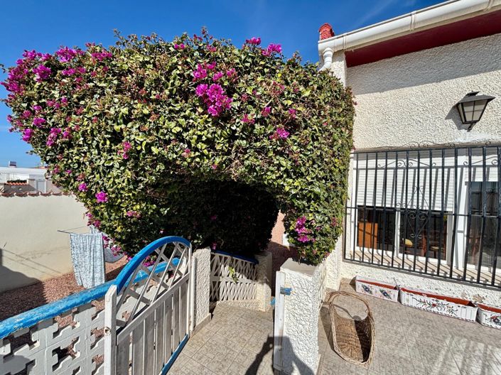 Image No.12-4 Bed Property for sale