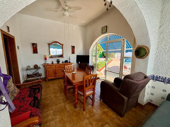 Image No.13-4 Bed Property for sale