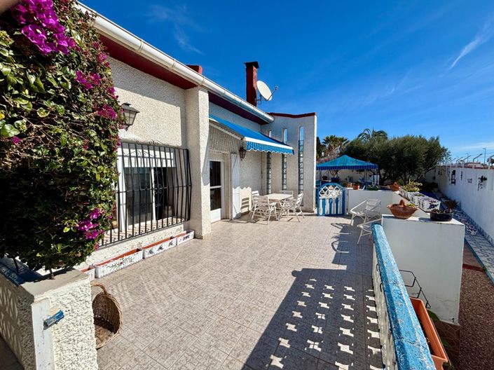 Image No.6-4 Bed Property for sale